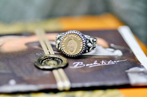 Acorn Latin Motto Fleur De Lis Signet Ring - Backtozero B20 - 12f, 12mm, 12mm ring, 925 Silver, accessory, acorn, Fleur de Lis, him, Intaglio, Intaglio ring, jewelry, latin, latin motto, Message, patience, ring, seal, seal ring, signet, size 10, size 11, size 8, size 9, time, wax seal, wax seal stamp