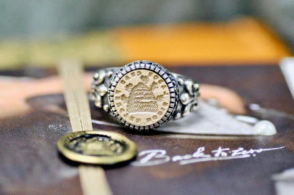 Bee Hive Latin Motto Fleur De Lis Signet Ring - Backtozero B20 - 12f, 12mm, 12mm ring, 925 Silver, accessory, bee, Fleur de Lis, hard work, him, hive, Intaglio, Intaglio ring, jewelry, latin, latin motto, Message, ring, seal, seal ring, signet, size 10, size 11, size 8, size 9, wax seal, wax seal stamp, work hard