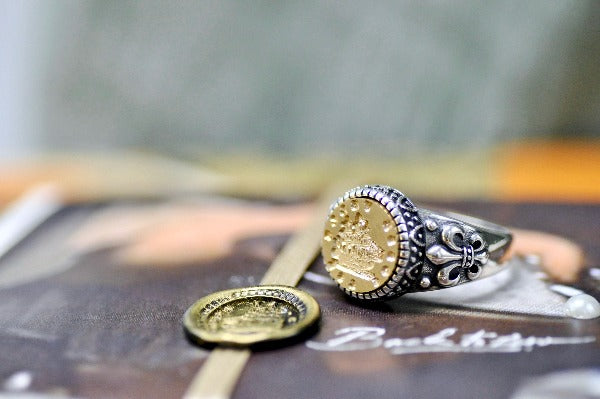 Boat Latin Motto Fleur De Lis Signet Ring - Backtozero B20 - 12f, 12mm, 12mm ring, 925 Silver, accessory, determination, Fleur de Lis, him, Intaglio, Intaglio ring, jewelry, latin, latin motto, Message, motivation, never give up, ring, seal, seal ring, signet, size 10, size 11, size 8, size 9, wax seal, wax seal stamp