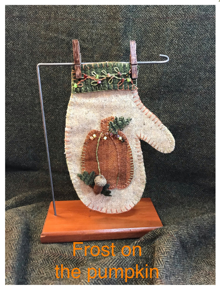 Frost on the Pumpkin Mitten kit