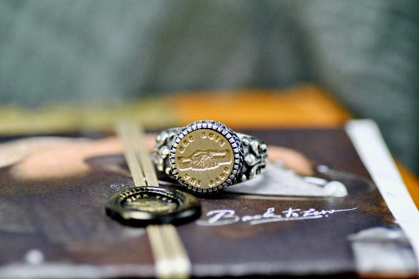 Handshake Latin Motto Fleur De Lis Signet Ring - Backtozero B20 - 12f, 12mm, 12mm ring, 925 Silver, accessory, Fleur de Lis, him, Intaglio, Intaglio ring, jewelry, latin, latin motto, Message, ring, seal, seal ring, signet, size 10, size 11, size 8, size 9, trust, wax seal, wax seal stamp