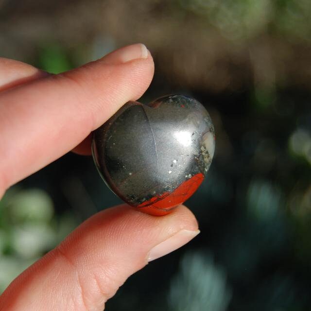 ONE 1" African Bloodstone Crystal Heart Shaped Palm Stone, Courage, Strength & Vitality Crystal