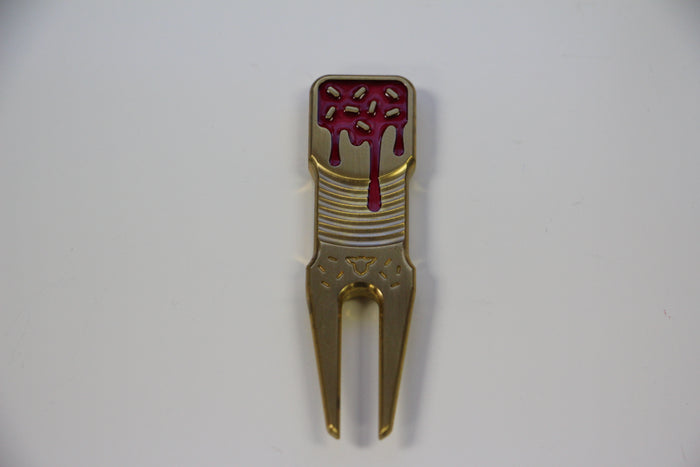 Tyson Lamb Pink Eclair Donut Divot Tool