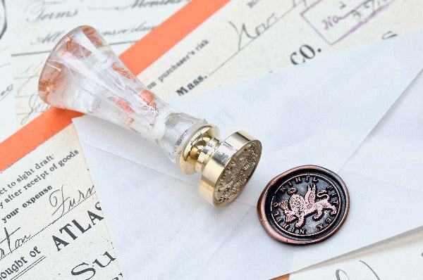 Winged Lion Latin Motto Wax Seal Stamp | S - Backtozero B20 - antique, Arrow, fortune, latin, latin motto, luck, Message, Retro, Signature, signaturehandle, success