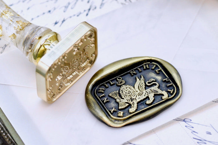 Winged Lion Latin Motto Wax Seal Stamp - Backtozero B20 - antique, dedication, latin, latin motto, lion, Message, Retro, rounded rectangle, Signature, signaturehandle, success, wings